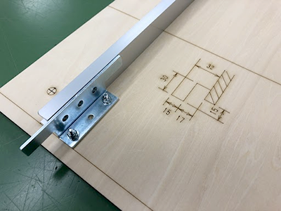 ボトム固定金具取付写真 (1)